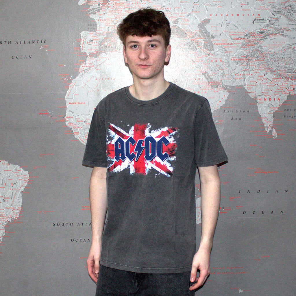 AC/DC Unisex Stone Wash T-Shirt: Flag (Charcoal Grey)