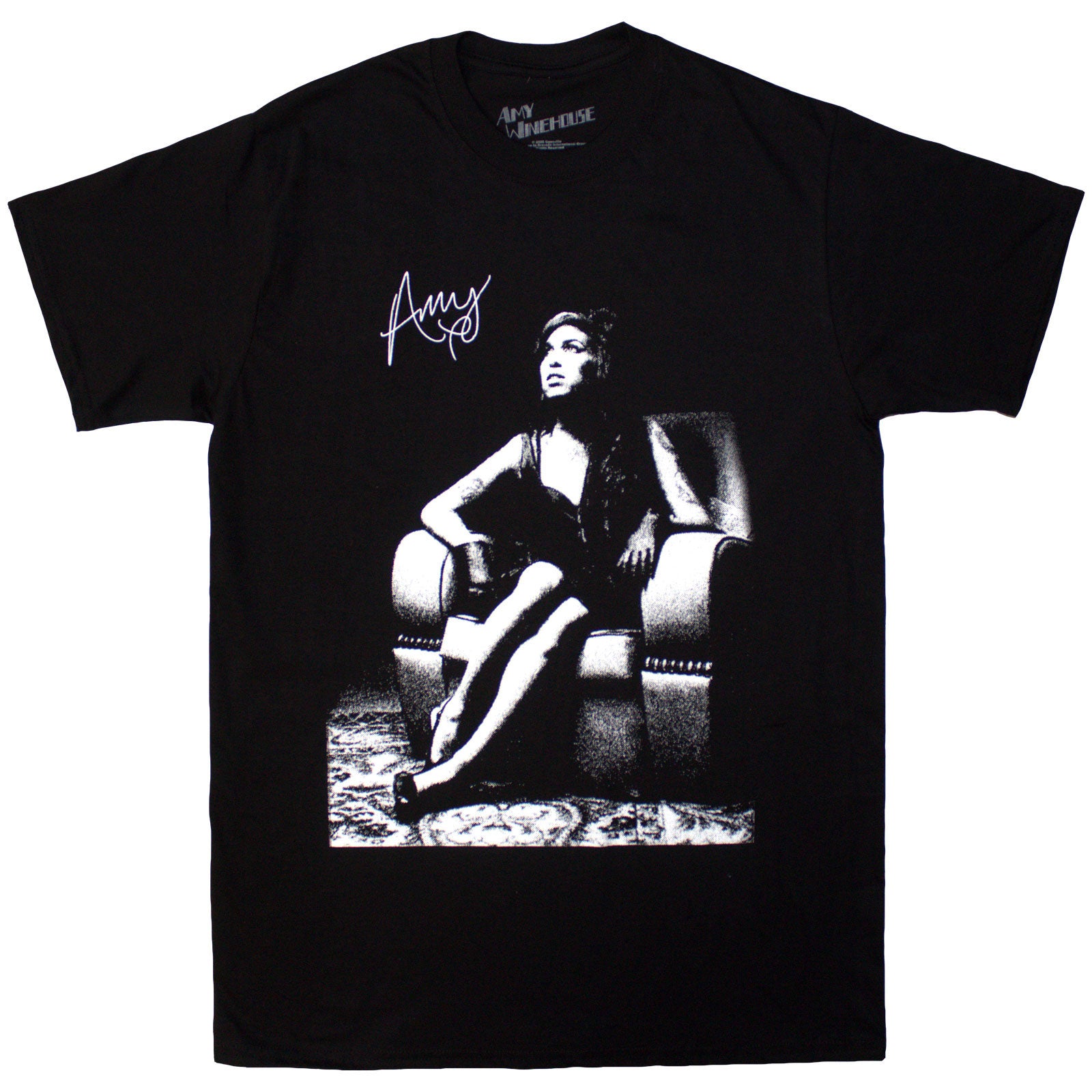 Amy Winehouse Unisex T-Shirt: Chair (Black)