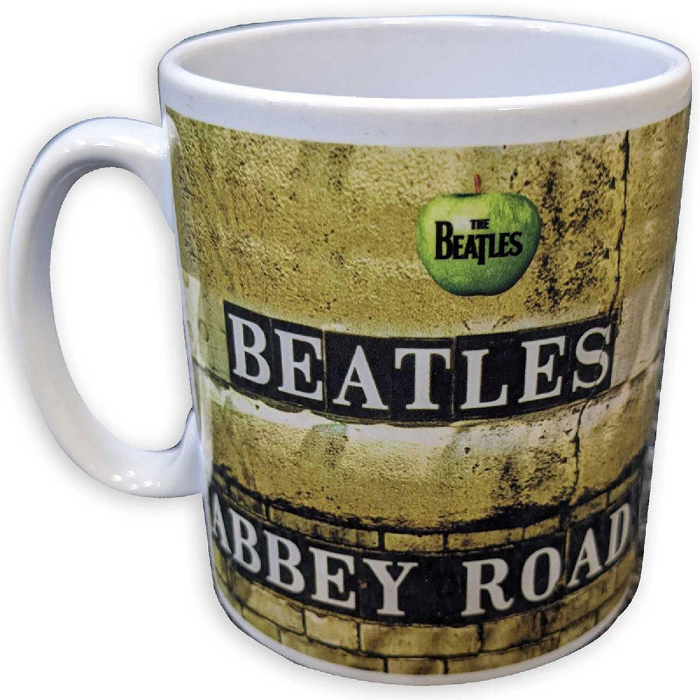 The Beatles Unboxed Mug: Abbey Road Crossing (White)