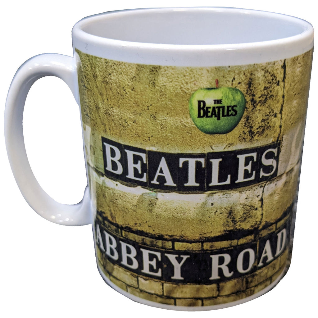 The Beatles Unboxed Mug: Abbey Road Crossing (White)