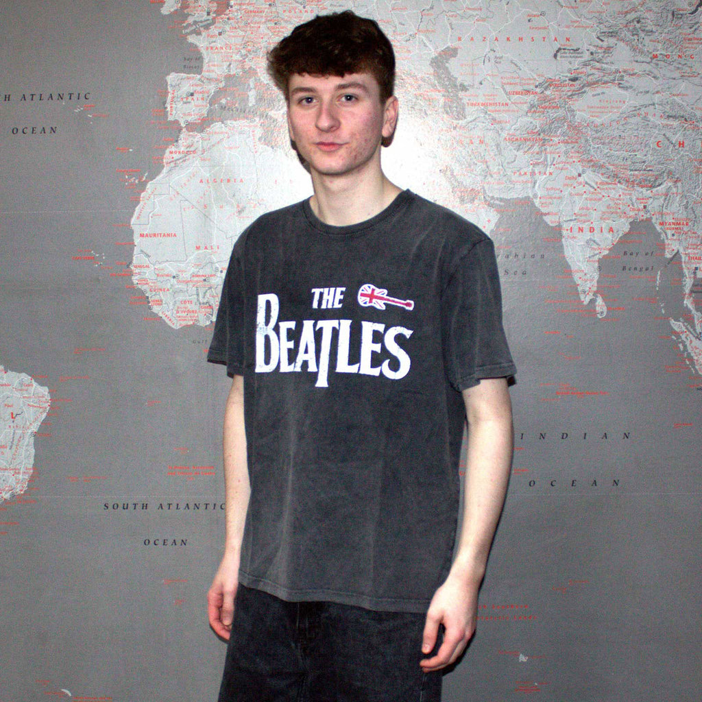 The Beatles Unisex Stone Wash T-Shirt: Guitar & Drop T (Charcoal Grey)