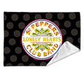 The Beatles Sherpa Fleece Blanket: Sgt Pepper (Multicolour)