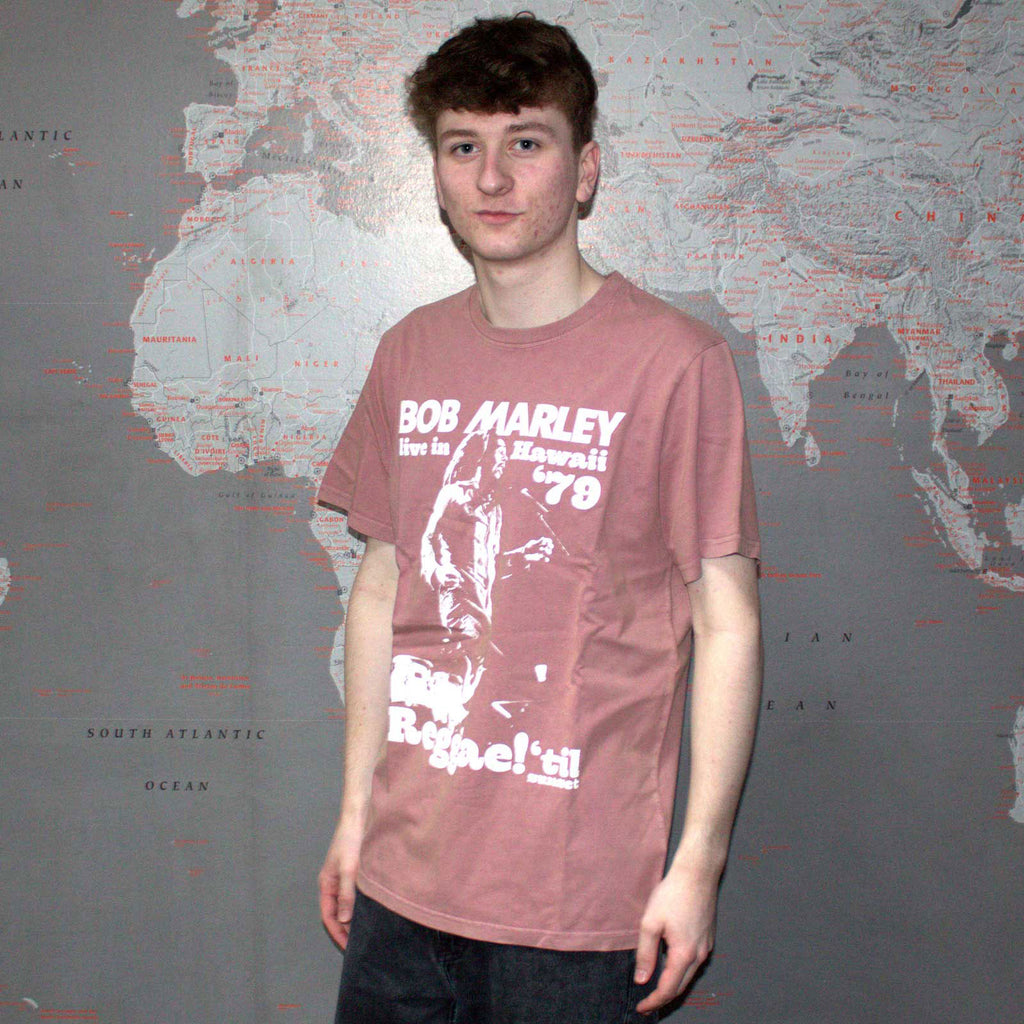 Bob Marley Unisex Stone Wash T-Shirt: Hawaii (Kashmir Red)