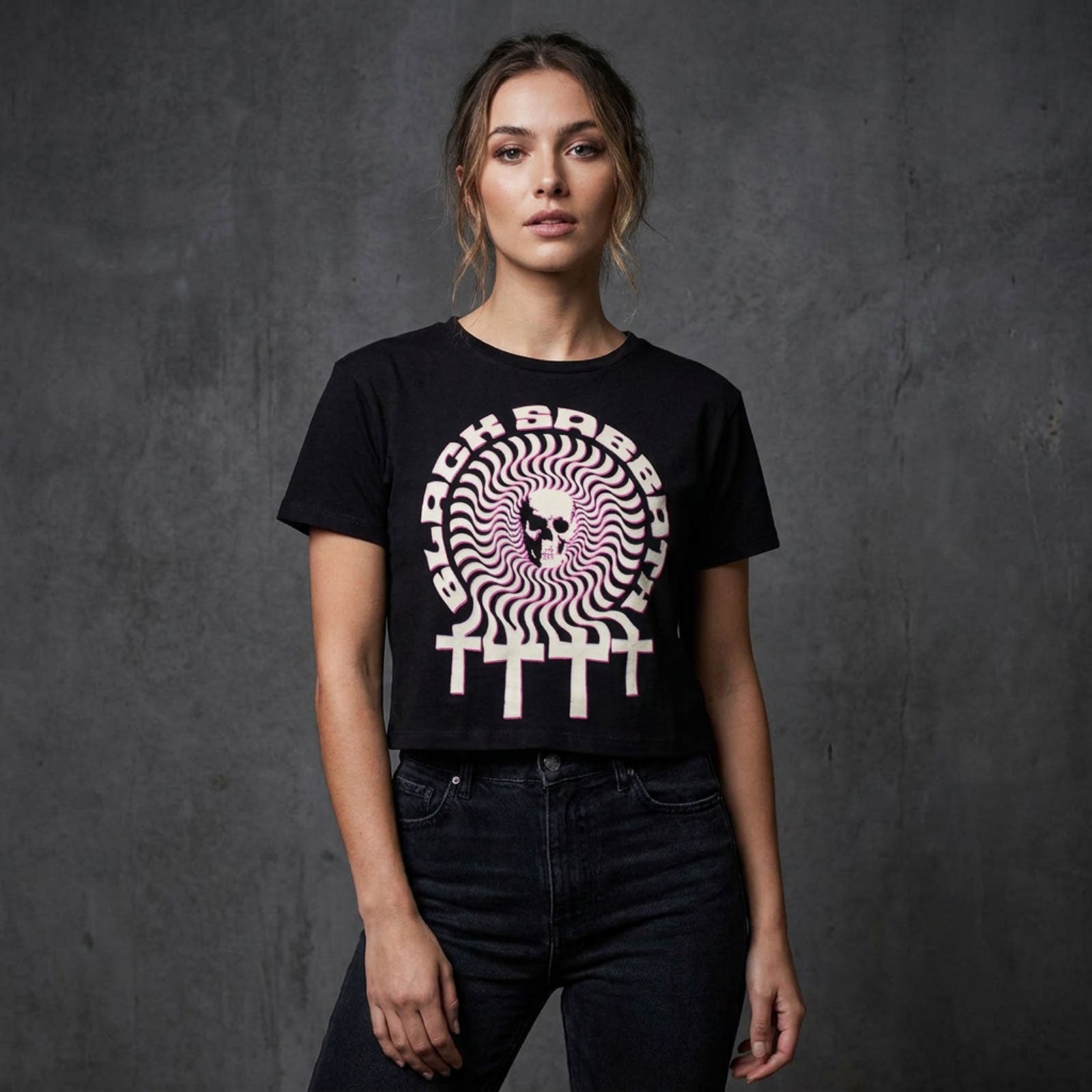 Black Sabbath Ladies Crop Top: Hypnotic Skull (Black)