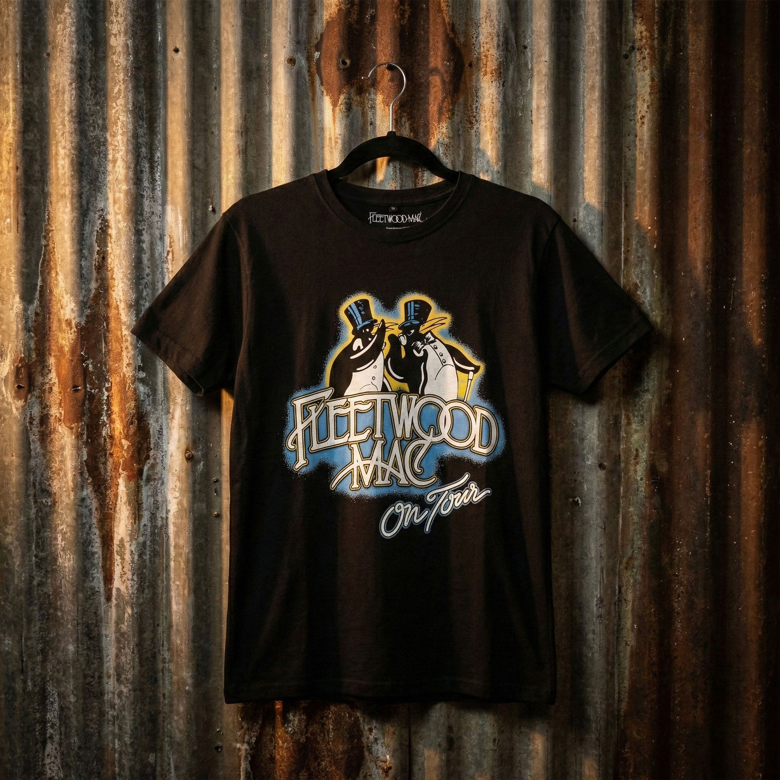 Fleetwood Mac Unisex Premium Carbon T-Shirt: On Tour (Black)
