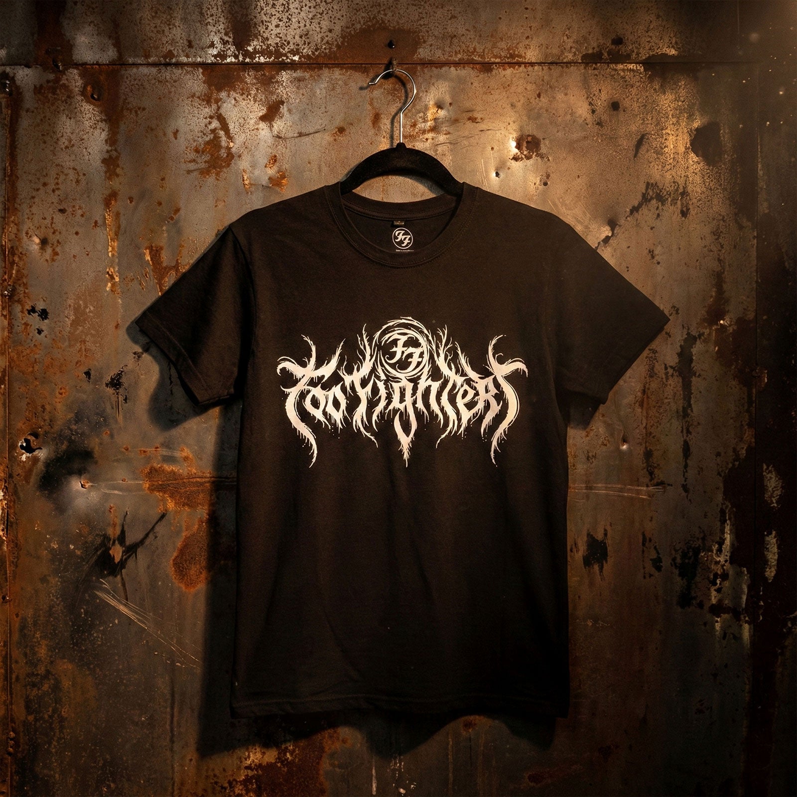 Foo Fighters Unisex Premium Carbon T-Shirt: Metal Logo (Black)