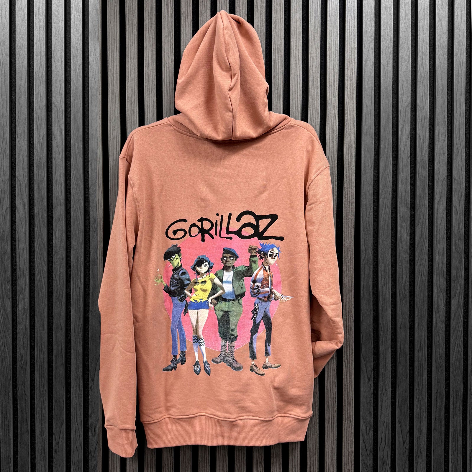 Gorillaz Unisex Unplugged Pullover Hoodie: Group Circle Rise (Pink) (Back Print)