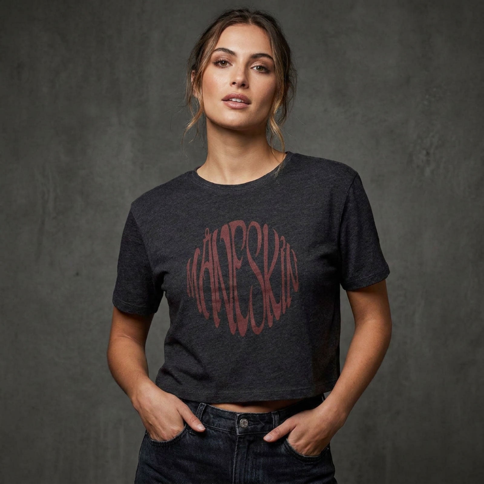Maneskin Ladies Crop Top: Warped Logo (Charcoal Grey) (Ex-Tour)