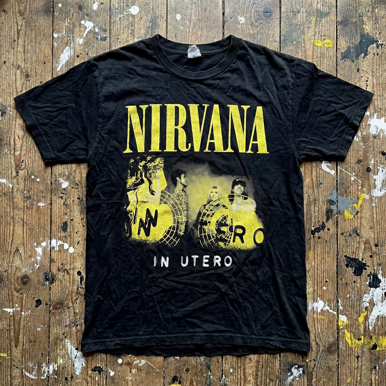 Nirvana Unisex Premium Carbon T-Shirt: In Utero Band Photo (Black)