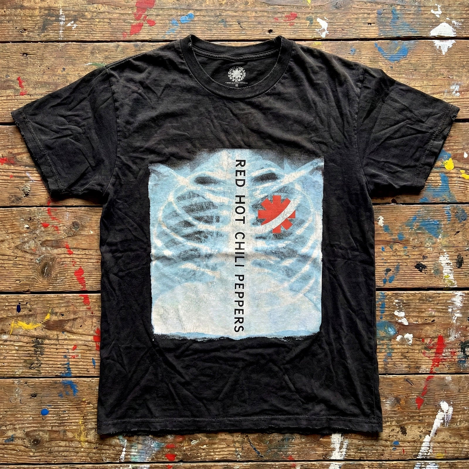 Red Hot Chili Peppers Unisex Premium Carbon T-Shirt: X-Ray (Black)