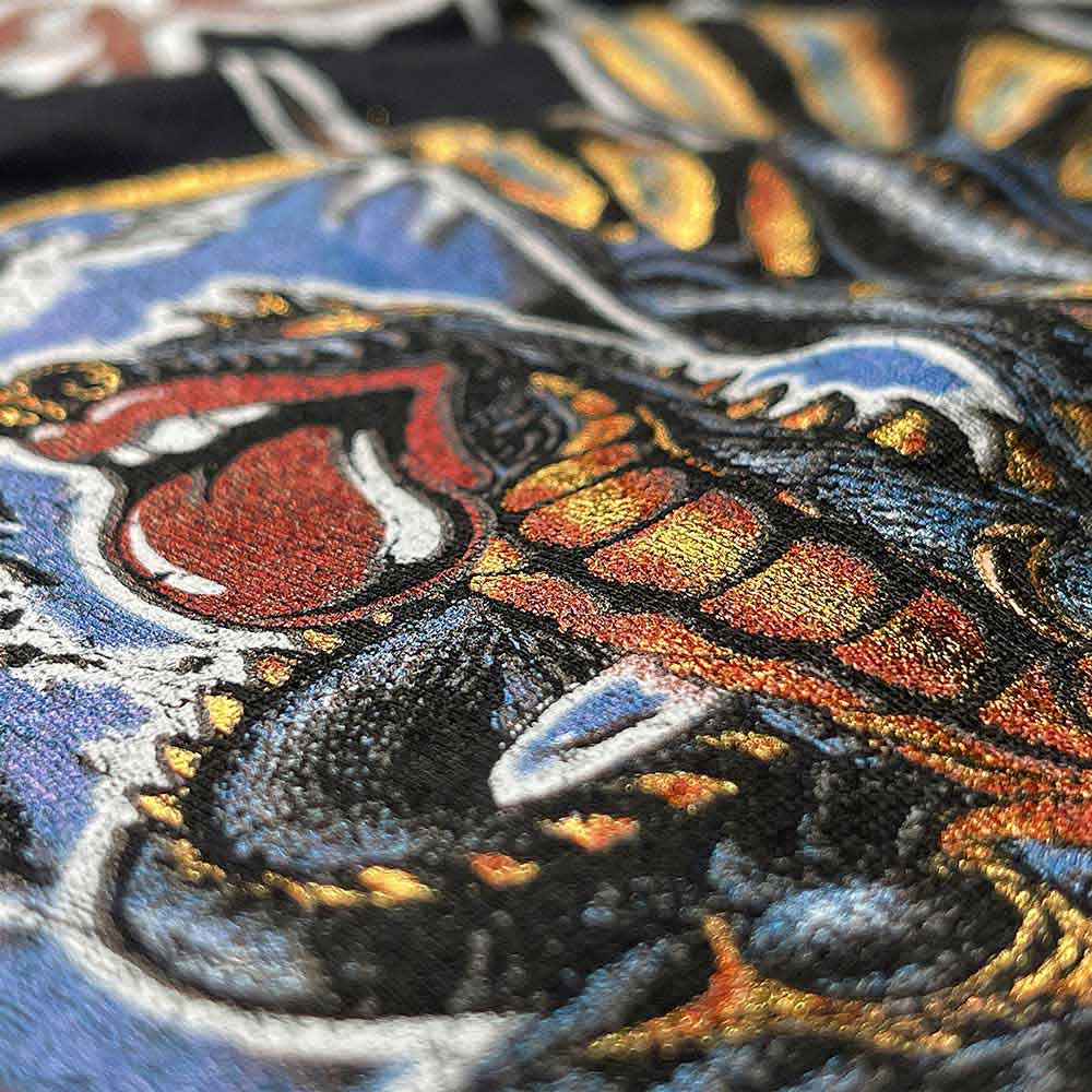 The Rolling Stones Unisex T-Shirt: Sixty Dragon Globe Sixty Dragon Globe Foiled Print (Black) (Embellished)