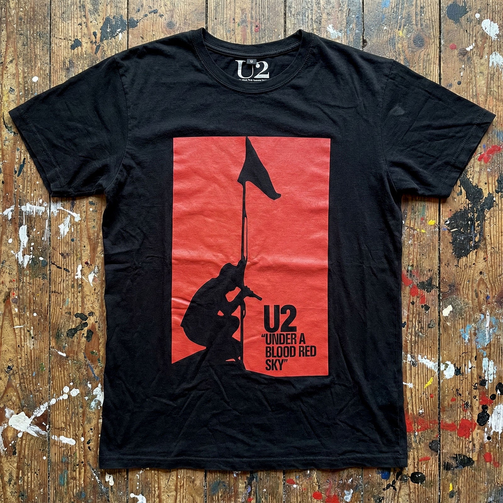 U2 Unisex Premium Carbon T-Shirt: Blood Red Sky (Black)