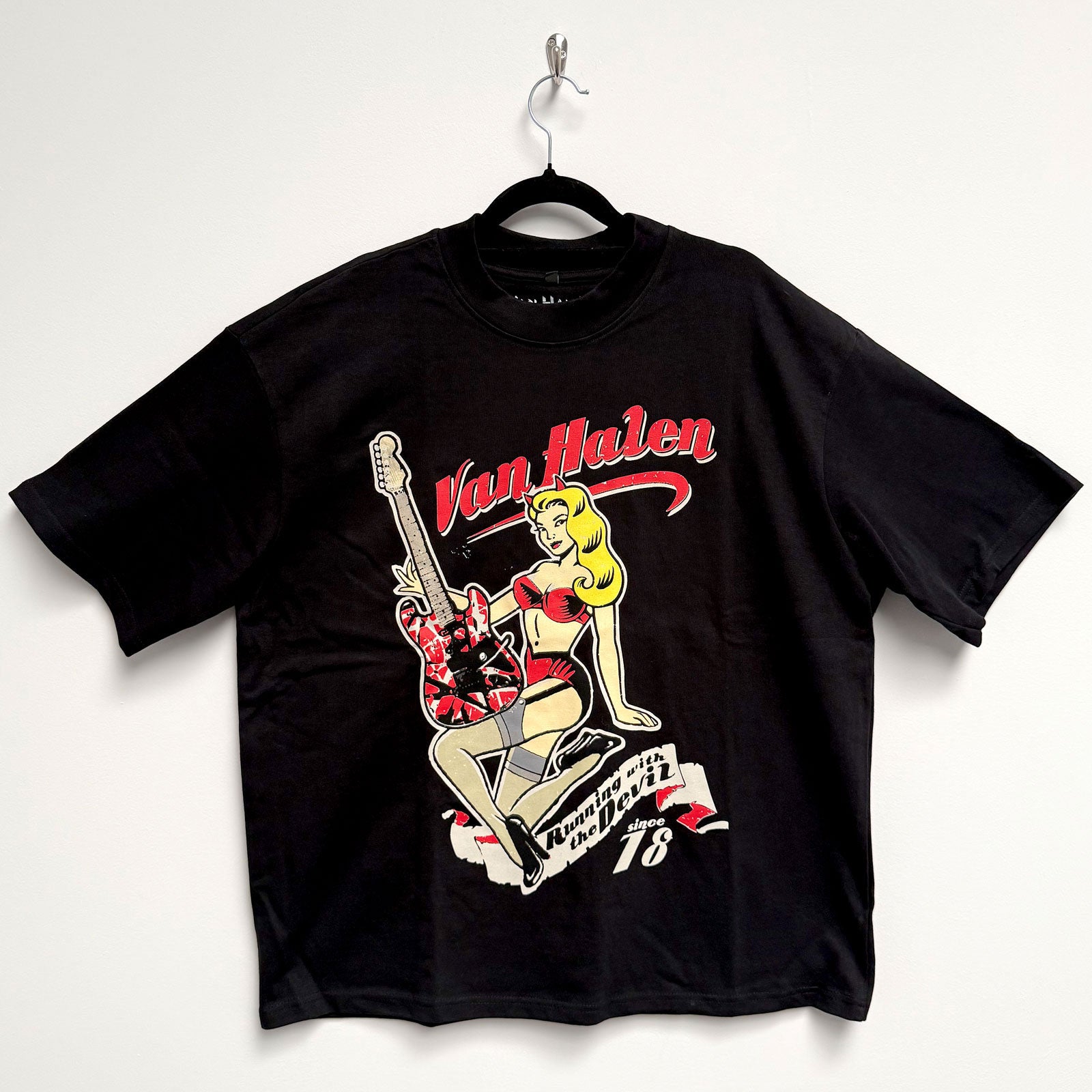 Van Halen Unisex Oversized Boxy T-Shirt: Running With The Devil (Black)