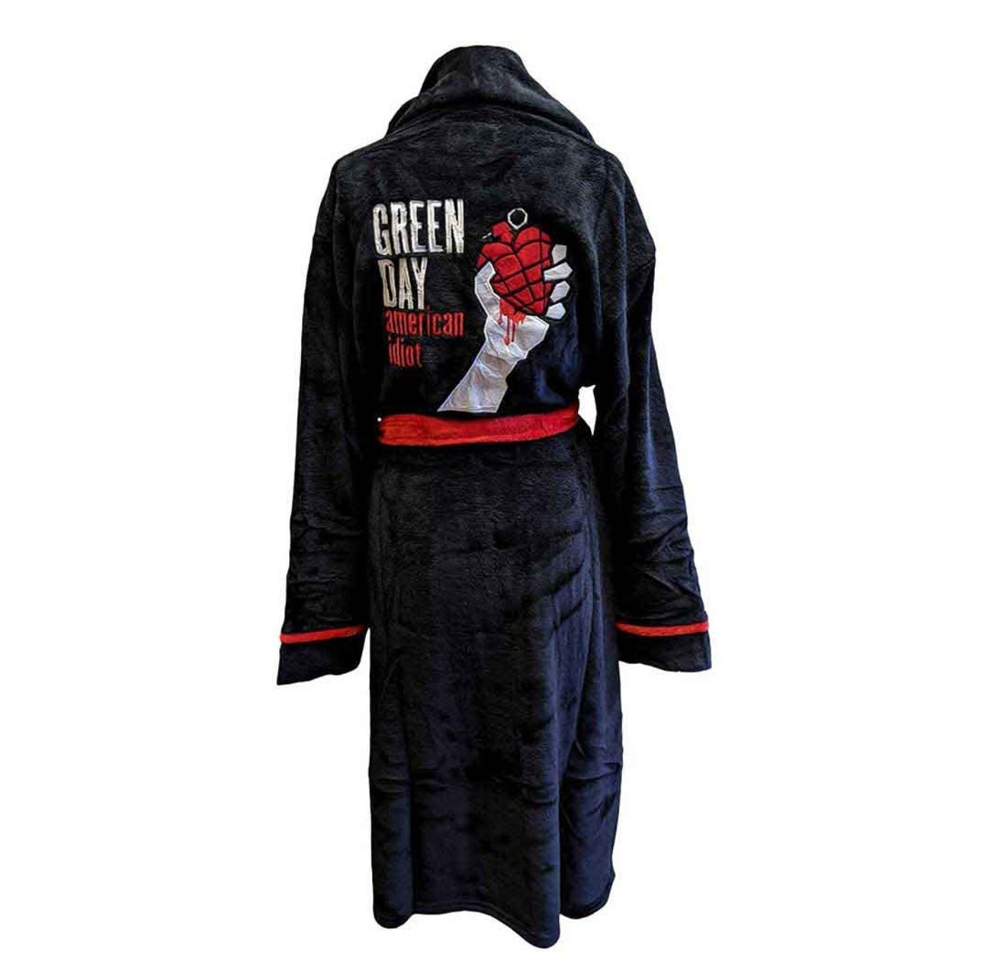 Official Green Day Ultimate Lounge Bundle – Pyjama Set + American Idiot Dressing Gown